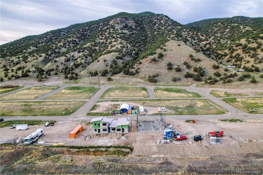 Image 4 of a home in .