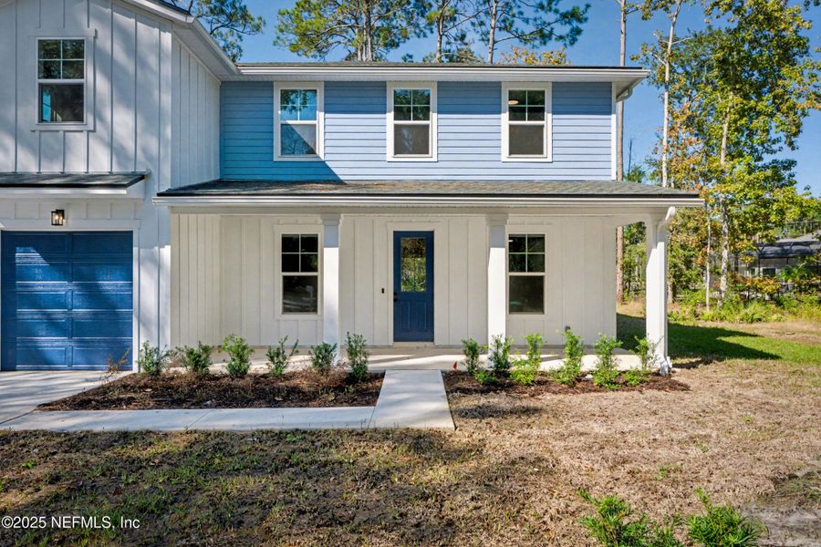 Exterior details and patio area of a home in , Green Cove Springs (Image 4). Exterior details and patio area of a home in , Green Cove Springs (Image 4).