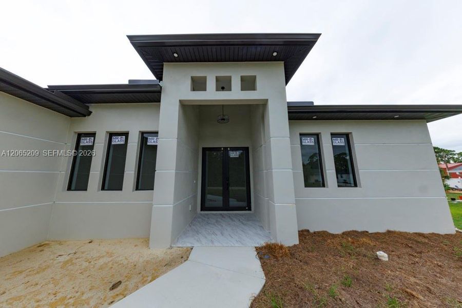 Exterior details and patio area of a home in , Lehigh Acres (Image 29).