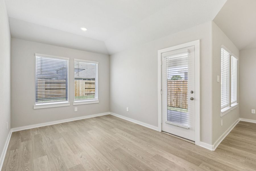 Spacious, unfurnished interior of a new home in Heights of Barbers Hill, Mont Belvieu (Image 10). Spacious, unfurnished interior of a new home in Heights of Barbers Hill, Mont Belvieu (Image 10).