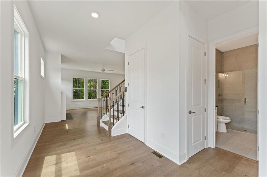 Spacious, unfurnished interior of a new home in , Dallas (Image 15).