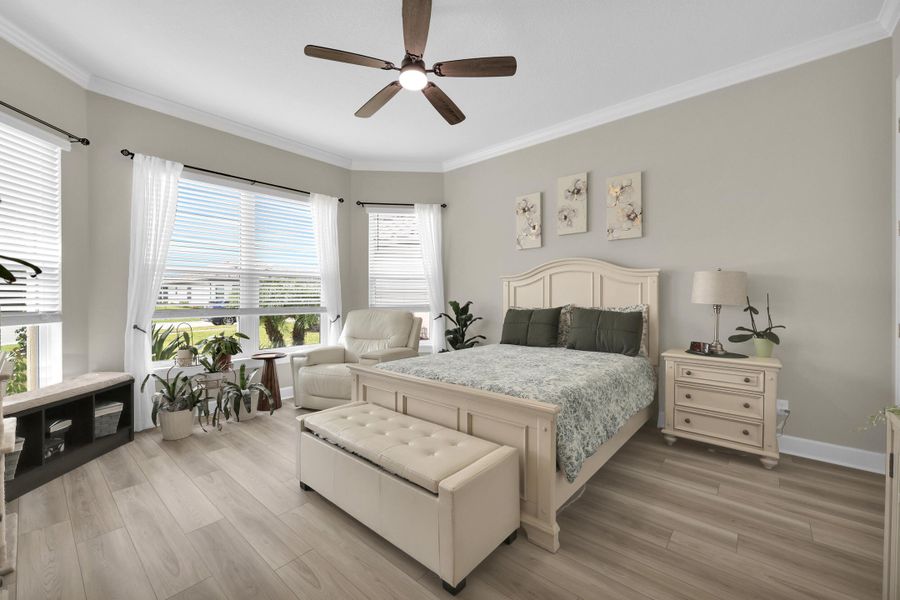 Guest Bedroom with Bay Window Guest Bedroom with Bay Window