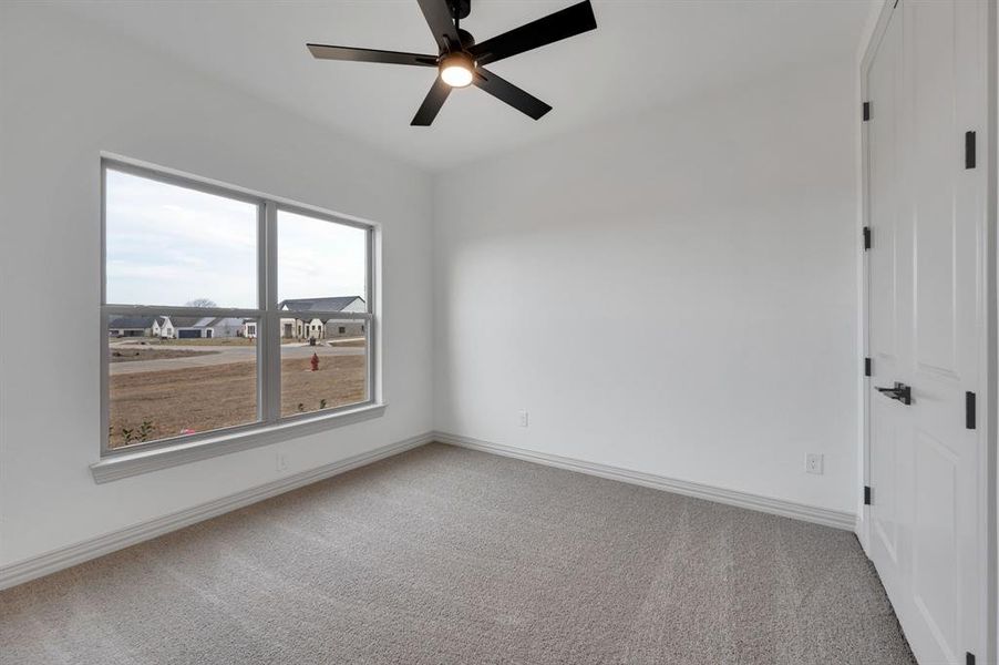 Spacious, unfurnished interior of a new home in , Waxahachie (Image 24).