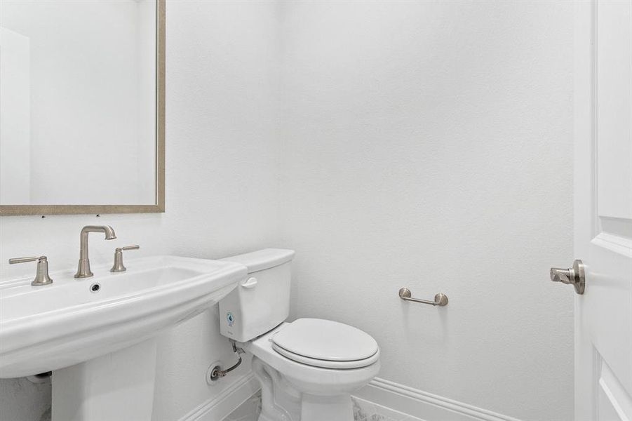 015-2880Enfield-TheColony-TX-75056-Bathroom2.jpg-SMALL