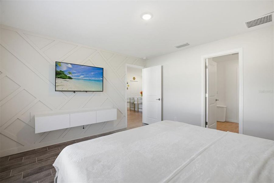 Furnished interior view inside a new home in , Cape Coral (Image 13).