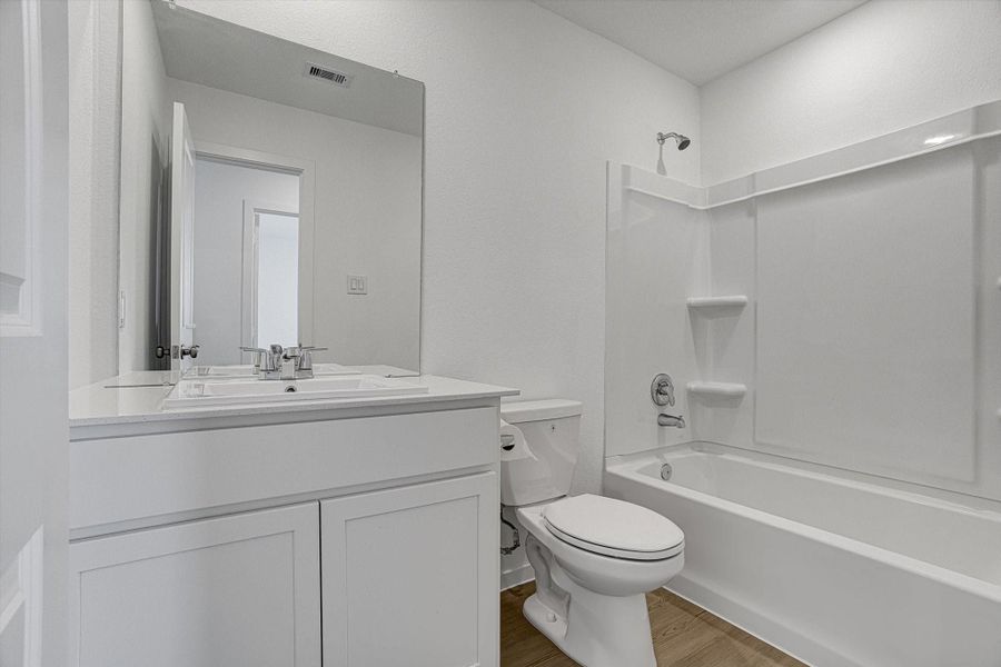 Furnished interior view inside a new home in Santa Fe Village, Cleveland (Image 5).