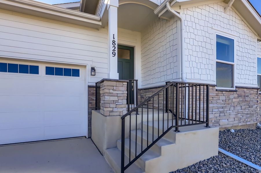 1829 Flourish - Front Entryway 1829 Flourish - Front Entryway