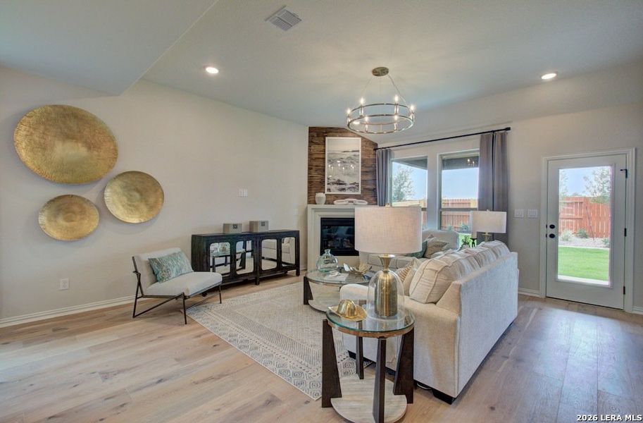 Furnished interior view inside a new home in Sunflower Ridge, New Braunfels (Image 16). Furnished interior view inside a new home in Sunflower Ridge, New Braunfels (Image 16).