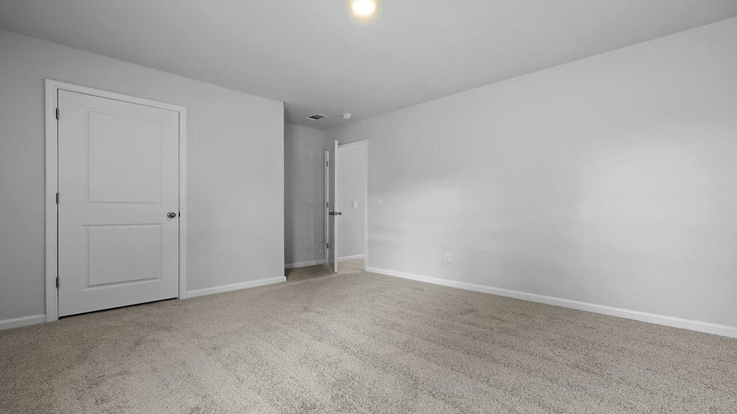 Spacious, unfurnished interior of a new home in Lakeview at Kitfield, Moncks Corner (Image 20).