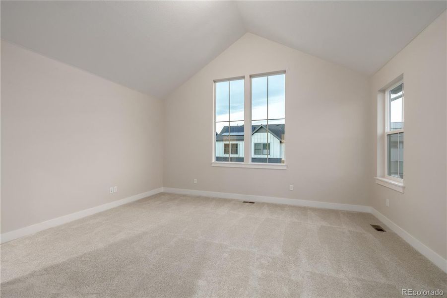 Spacious, unfurnished interior of a new home in West Grange, Longmont (Image 35).