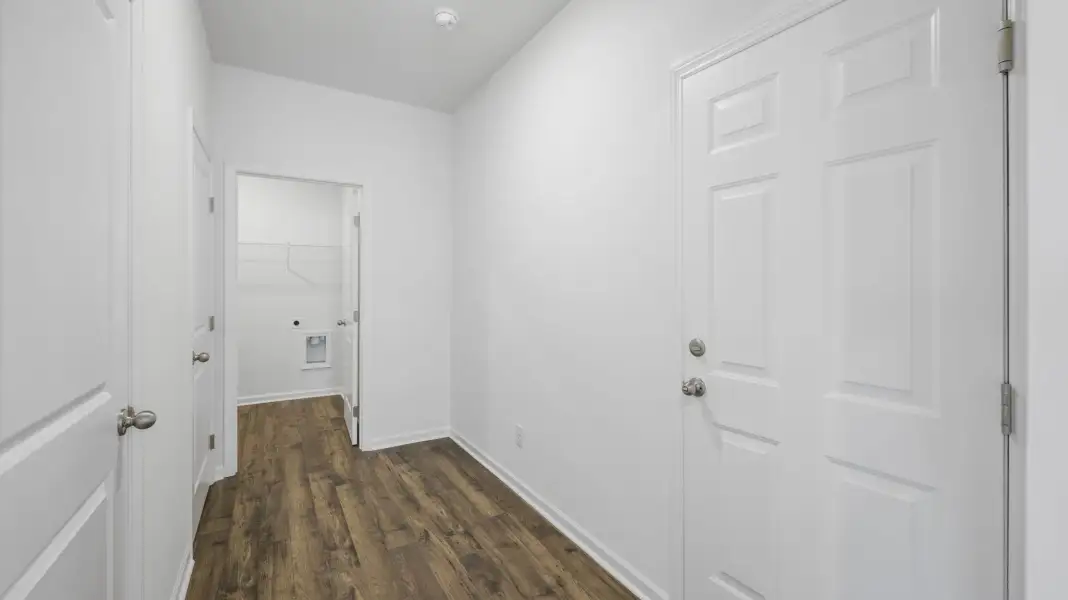 Spacious, unfurnished interior of a new home in Catlett Cove, Knoxville (Image 26). Spacious, unfurnished interior of a new home in Catlett Cove, Knoxville (Image 26).