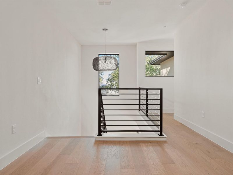 Spacious, unfurnished interior of a new home in , Austin (Image 24).