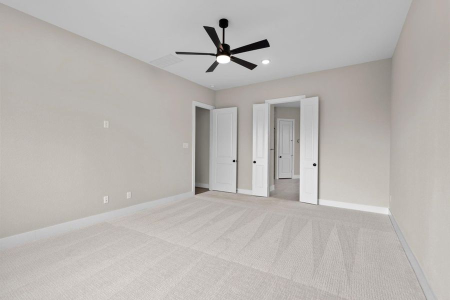 Spacious, unfurnished interior of a new home in Elyson 45' & 70', Katy (Image 23).
