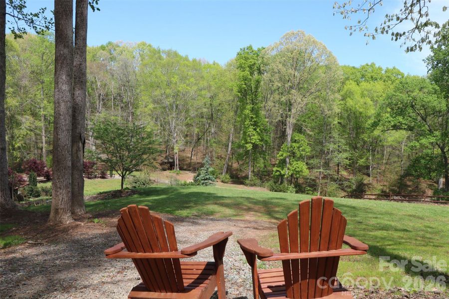 Community amenities in , Davidson (Image 24).