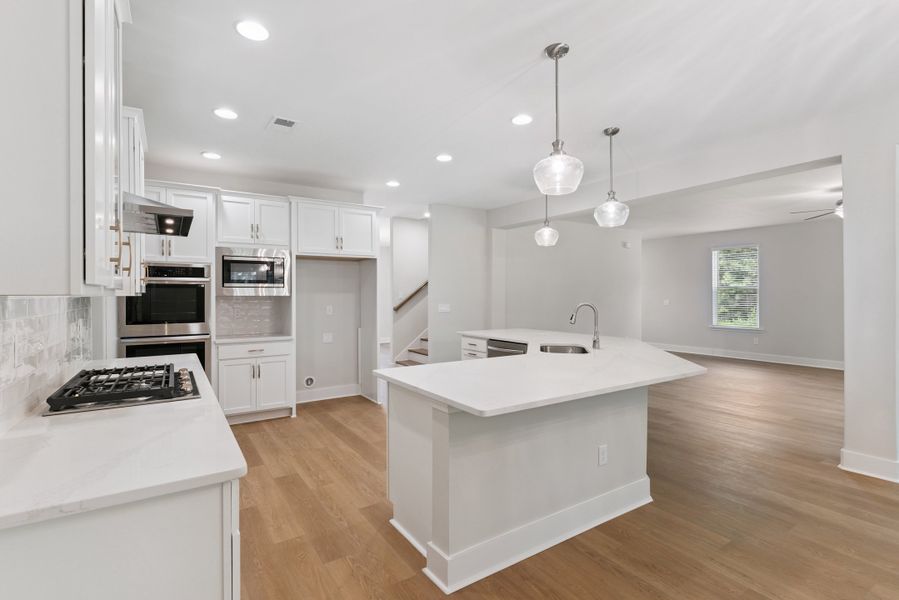 Furnished interior view inside a new home in NorthShore on the St. Marys River, Kingsland (Image 11).