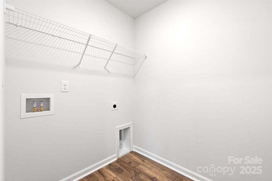 Spacious, unfurnished interior of a new home in Villages of Maiden, Maiden (Image 14).