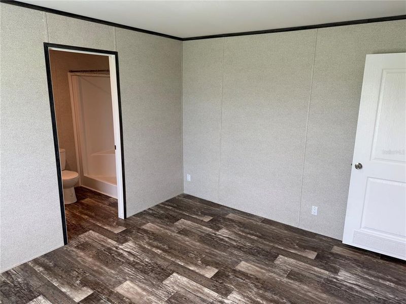 Spacious, unfurnished interior of a new home in , Lake Panasoffkee (Image 9). Spacious, unfurnished interior of a new home in , Lake Panasoffkee (Image 9).
