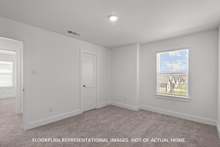 Spacious, unfurnished interior of a new home in Moran Ranch, Willis (Image 23).