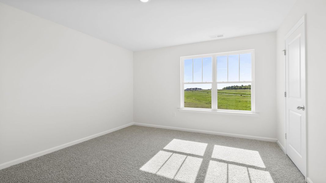 Spacious, unfurnished interior of a new home in Foxbank, Gray Court (Image 21).
