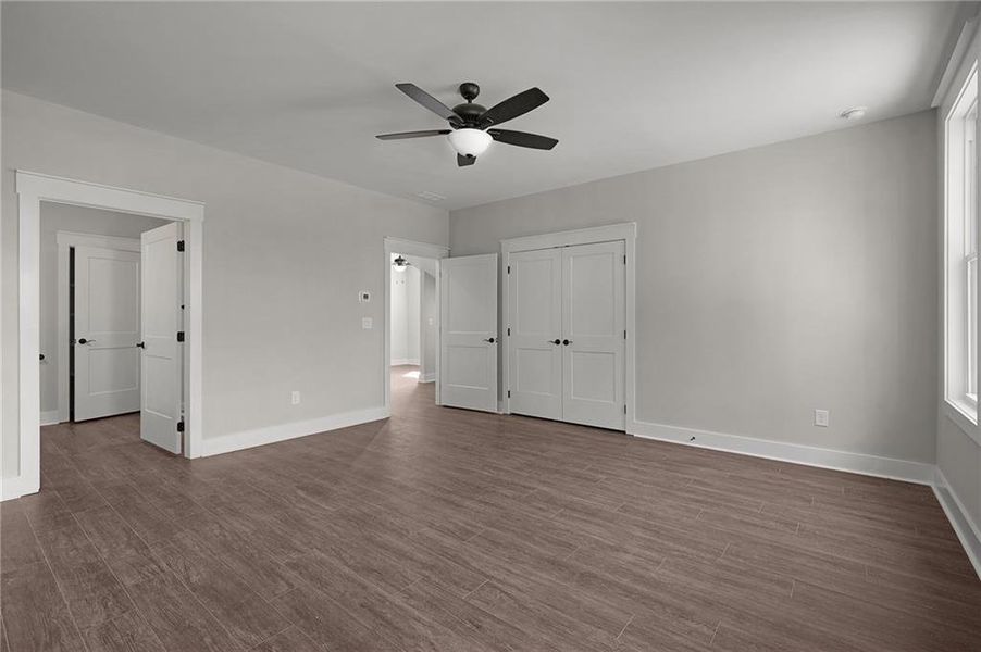 Spacious, unfurnished interior of a new home in , Jasper (Image 39).