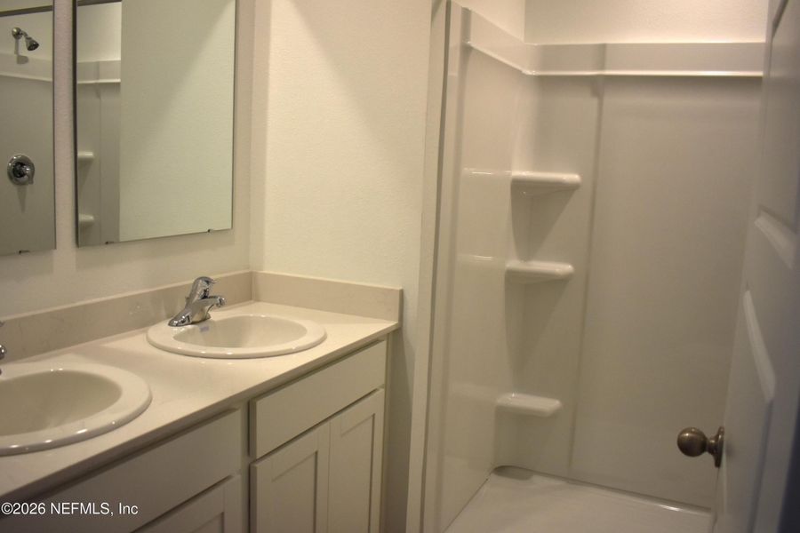 Image 28 of a home in Irongate Villas.