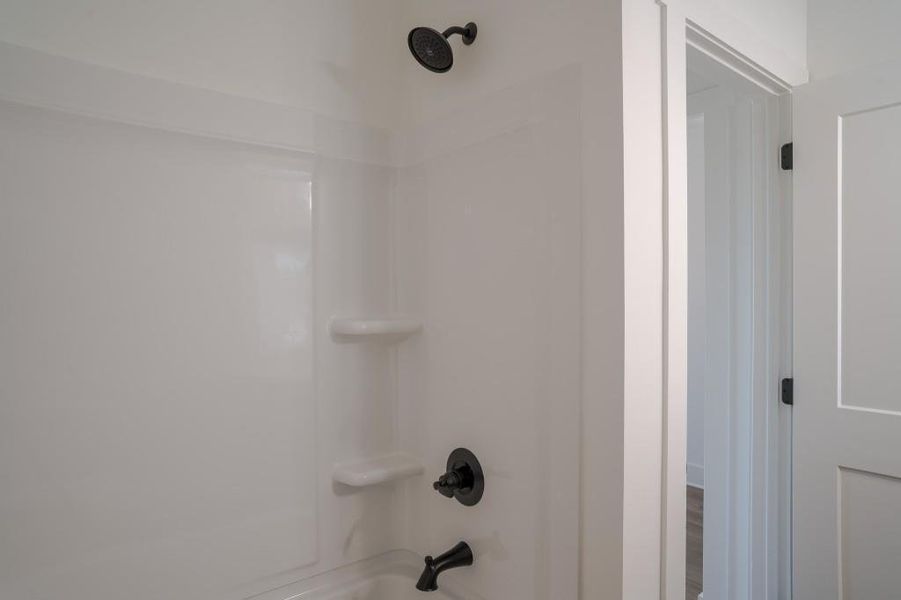 Close-up of interior finishes inside a home in Magnolia Ridge, Monroe (Image 12).