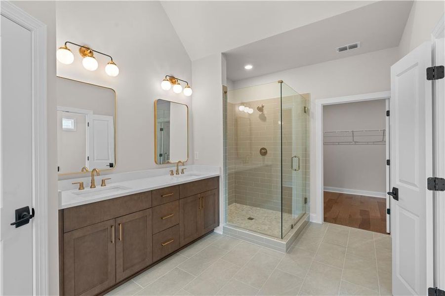 Furnished interior view inside a new home in Ward's Crossing Townhomes, Johns Creek (Image 8). Furnished interior view inside a new home in Ward's Crossing Townhomes, Johns Creek (Image 8).