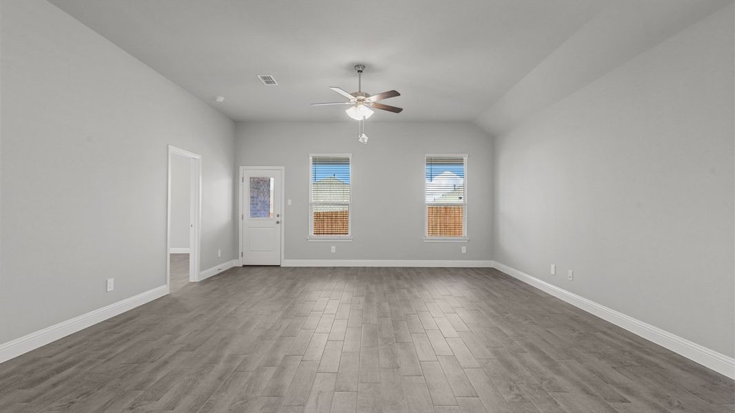 Spacious, unfurnished interior of a new home in Treeline, Justin (Image 21).