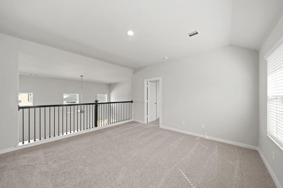 Spacious, unfurnished interior of a new home in Grand Oaks Village, Houston (Image 21). Spacious, unfurnished interior of a new home in Grand Oaks Village, Houston (Image 21).