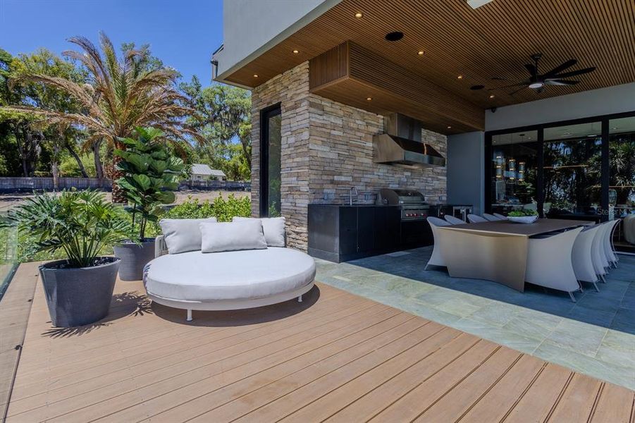 Exterior details and patio area of a home in , Windermere (Image 28).