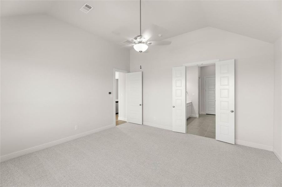 Spacious, unfurnished interior of a new home in The Parks at Panchasarp Farms - Phase 3, Burleson (Image 14). Spacious, unfurnished interior of a new home in The Parks at Panchasarp Farms - Phase 3, Burleson (Image 14).
