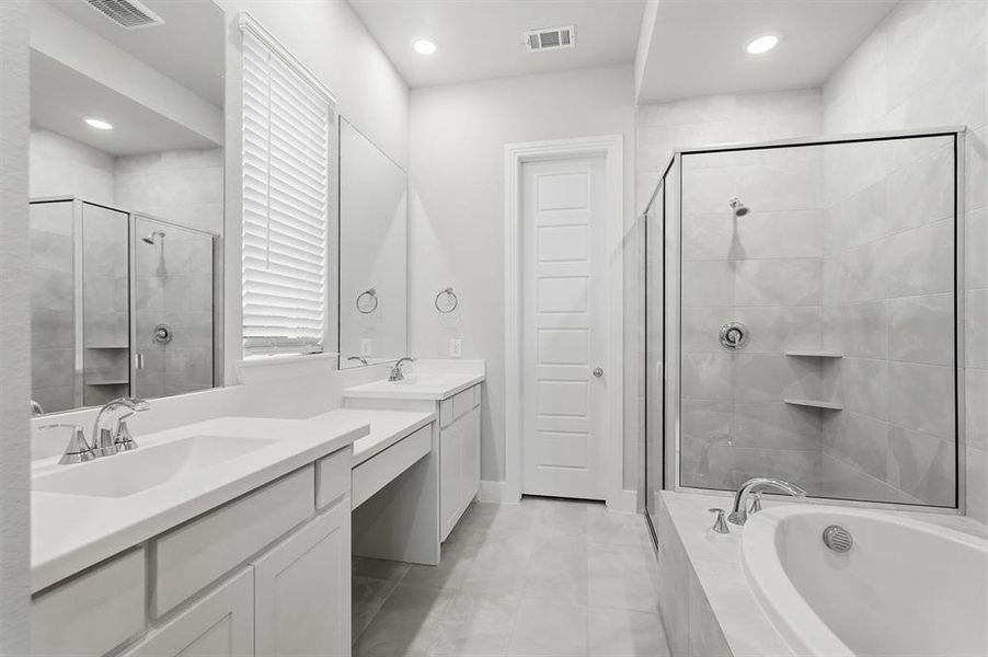 Furnished interior view inside a new home in Sandbrock Ranch, Aubrey (Image 8).