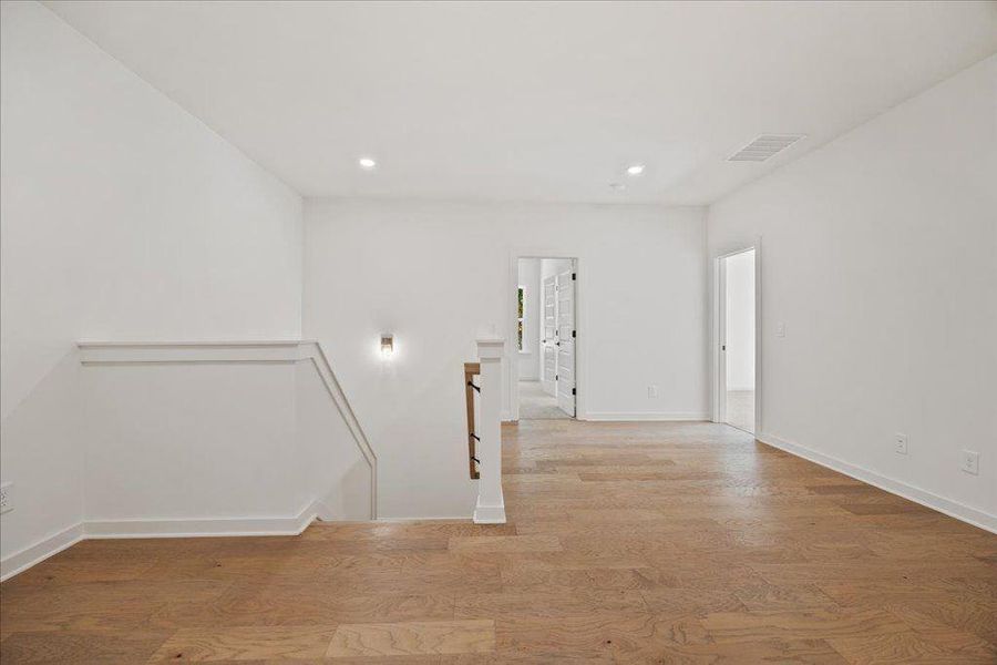 Spacious, unfurnished interior of a new home in , Gainesville (Image 42).