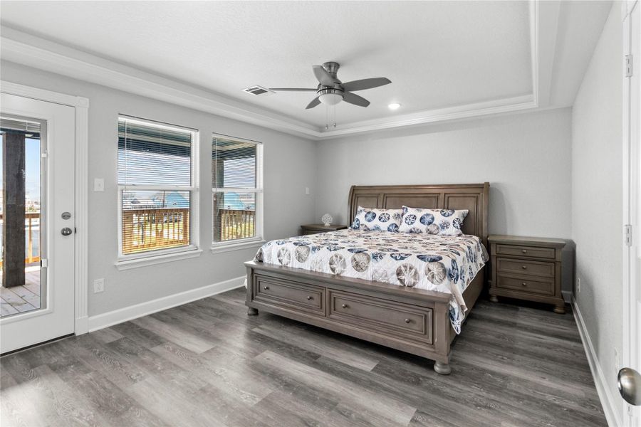 Upstairs Bedroom with direct access to balcony