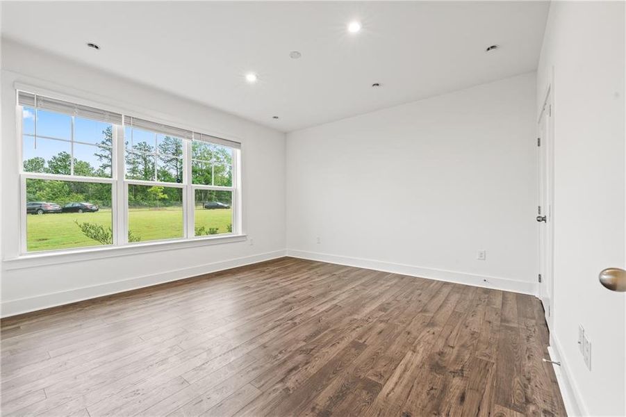 Spacious, unfurnished interior of a new home in Avondale Park: Townes, Avondale Estates (Image 18).