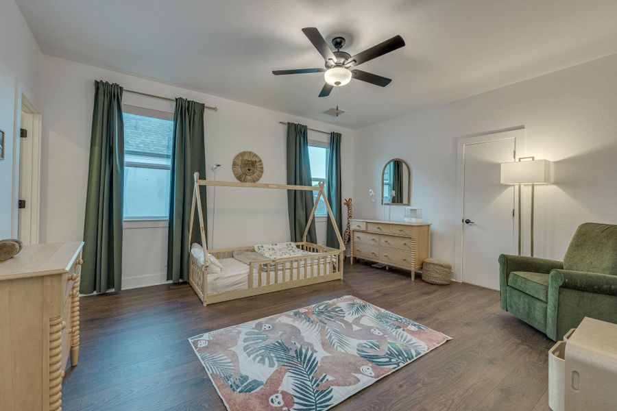 Furnished interior view inside a new home in , Leander (Image 34).