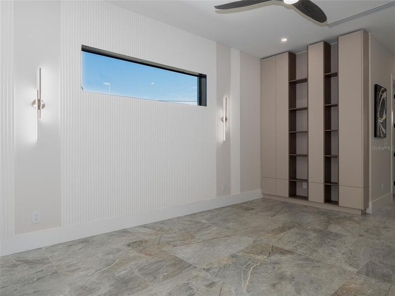 Spacious, unfurnished interior of a new home in , Sarasota (Image 24).