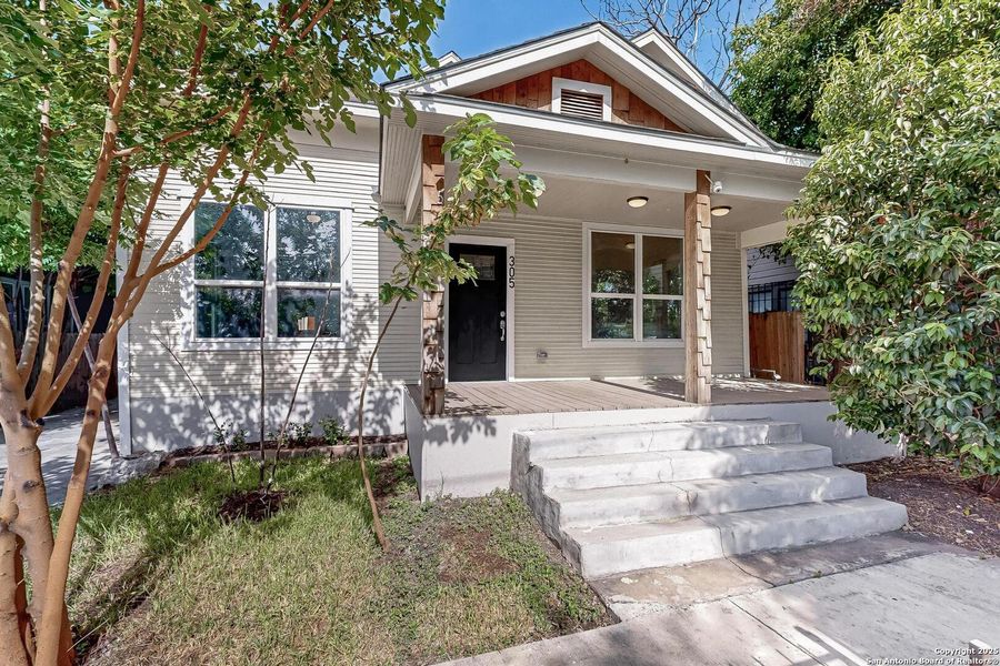 Front exterior of a new home in , San Antonio, TX, highlighting curb appeal (Image 28). Front exterior of a new home in , San Antonio, TX, highlighting curb appeal (Image 28).