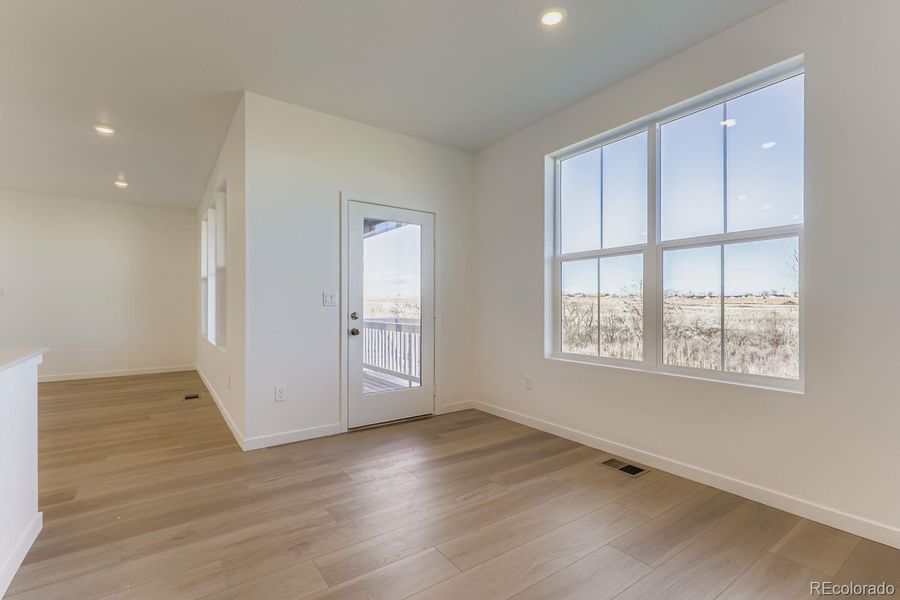 Spacious, unfurnished interior of a new home in Parterre, Thornton (Image 13).