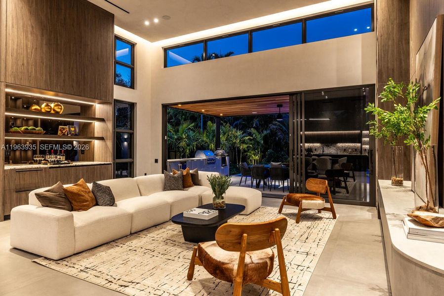 Community amenities in , Miami Shores (Image 42).