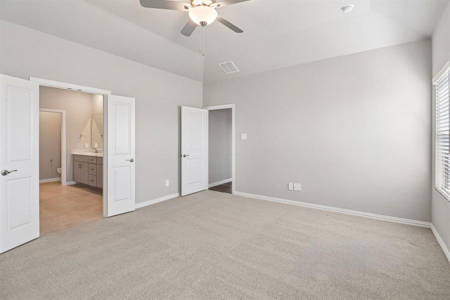 Photo is not of the actual home, but is an inspirational photo of builder’s model home and may depict options, furnishings, and/or decorator features that are not included.