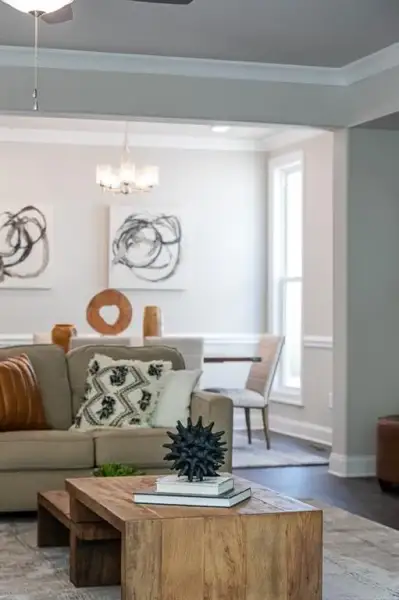 Furnished interior view inside a new home in Aberdeen, Hoschton (Image 57).