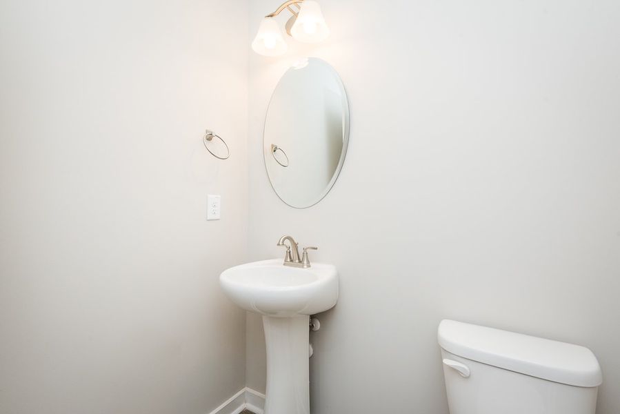 Image 27 of a home in Pallini Place.