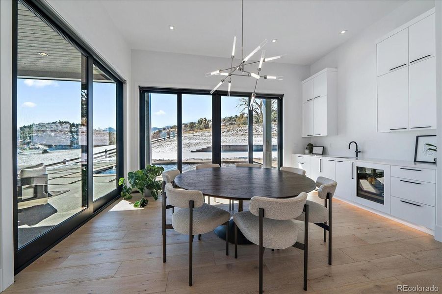 Dining Area with Wet Bar