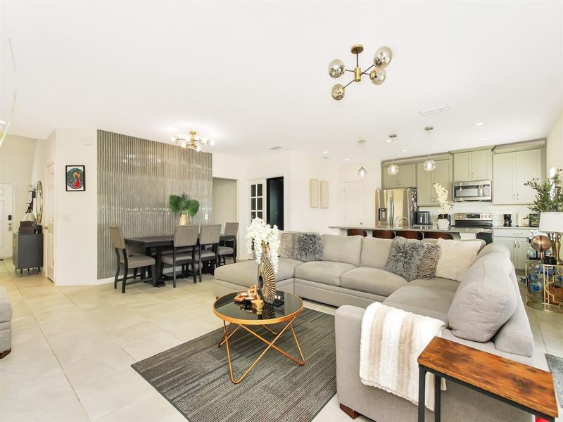Furnished interior view inside a new home in , Kissimmee (Image 5).