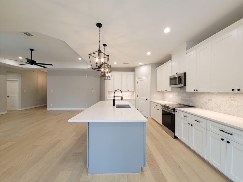 Furnished interior view inside a new home in , Conroe (Image 14).