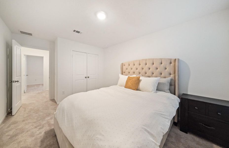 MODEL HOME images may NOT be consistent with the finished product.