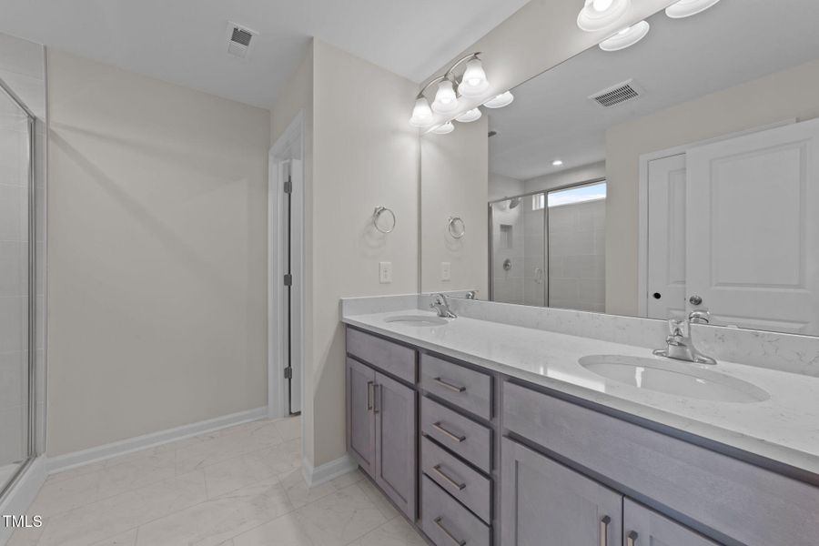 38-web-or-mls-VB4A5038