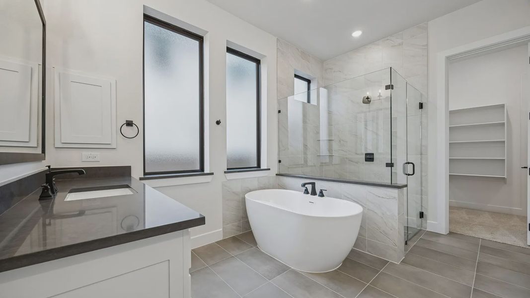 Representative furnished interior of a home built from the Lakewood by Chesmar Homes in Attwater 65's, Waller (Image 10).