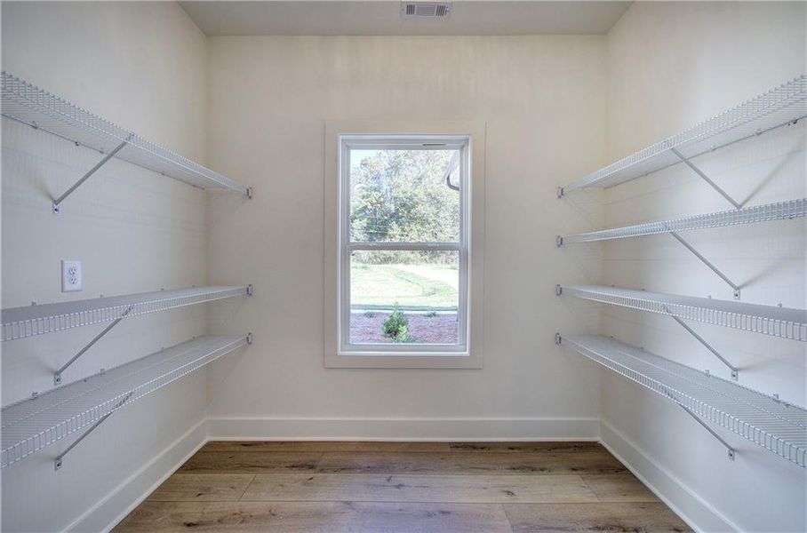 Spacious, unfurnished interior of a new home in , Taylorsville (Image 34).